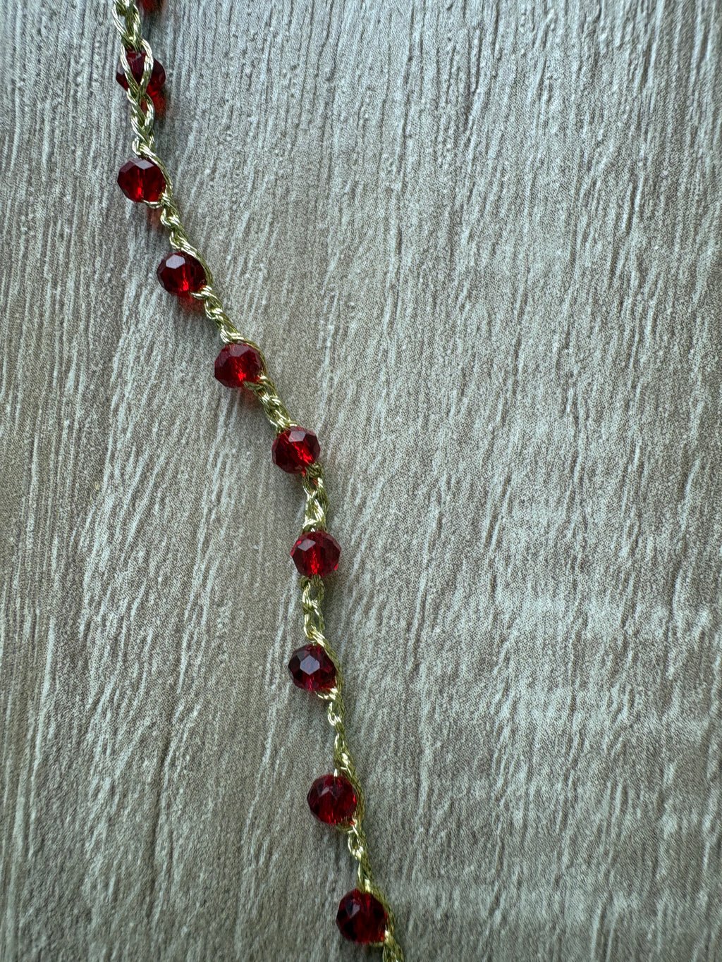 Collana ricamata
