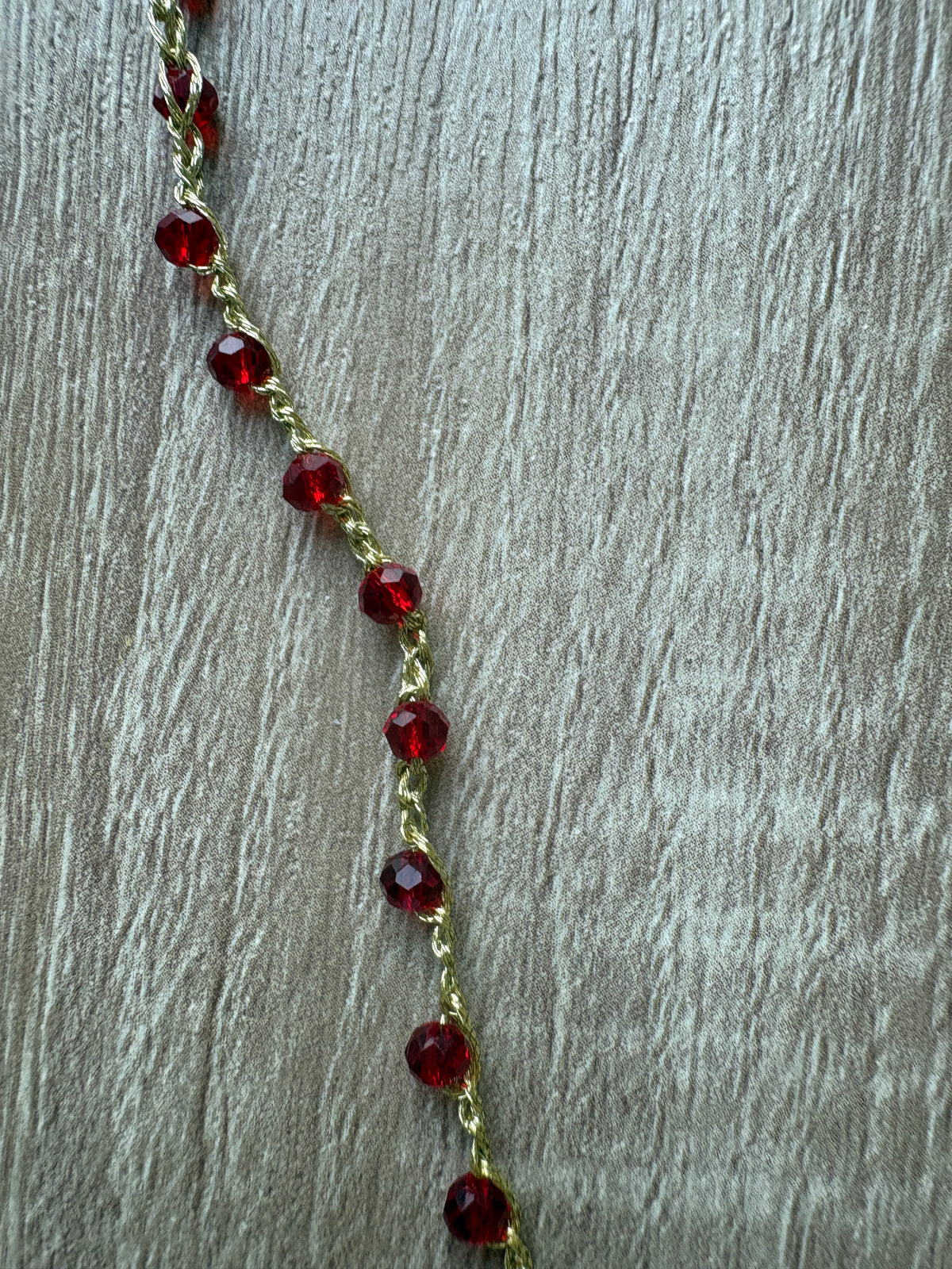 Collana ricamata