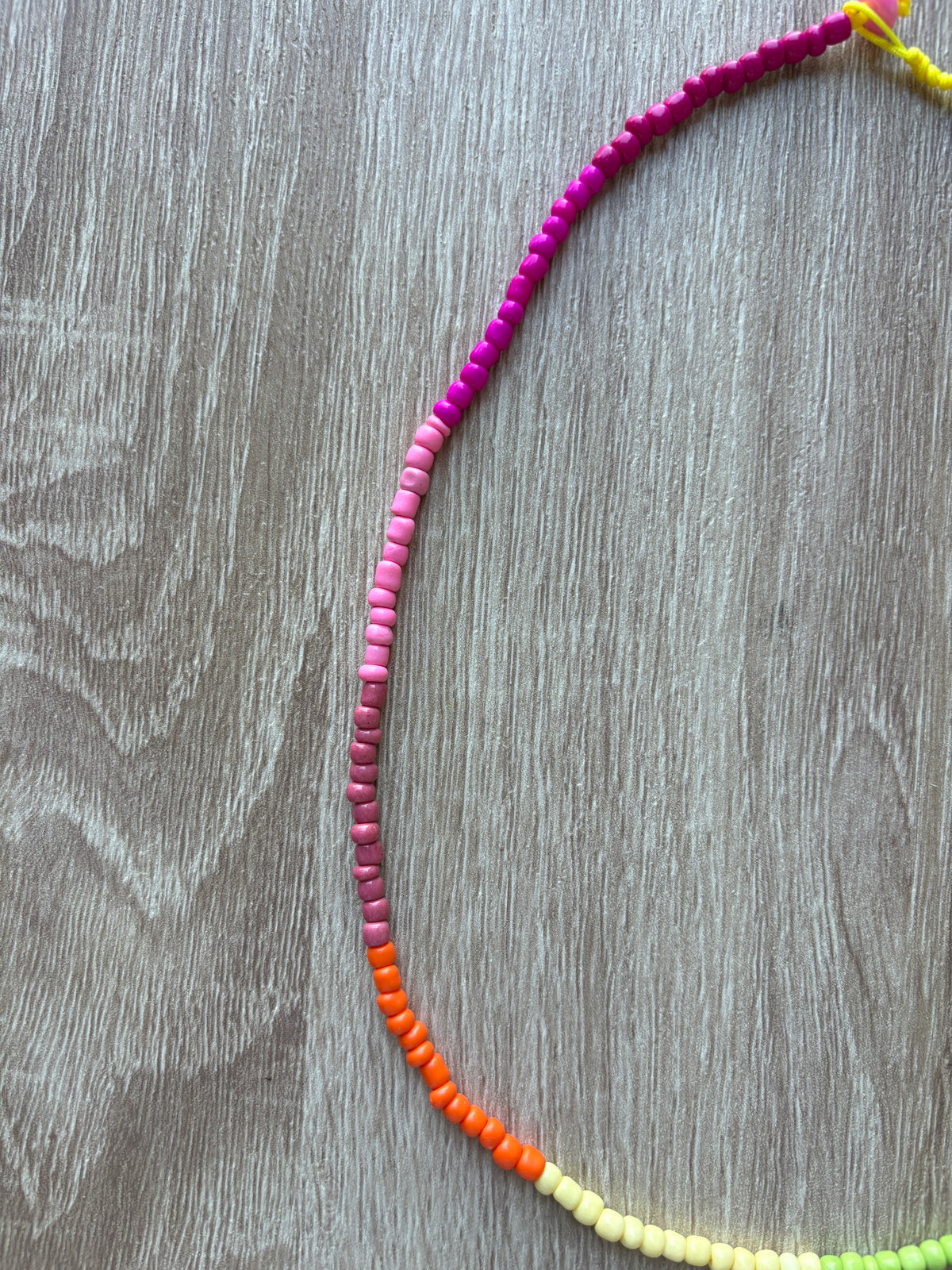 Collana perline arcobaleno girocollo