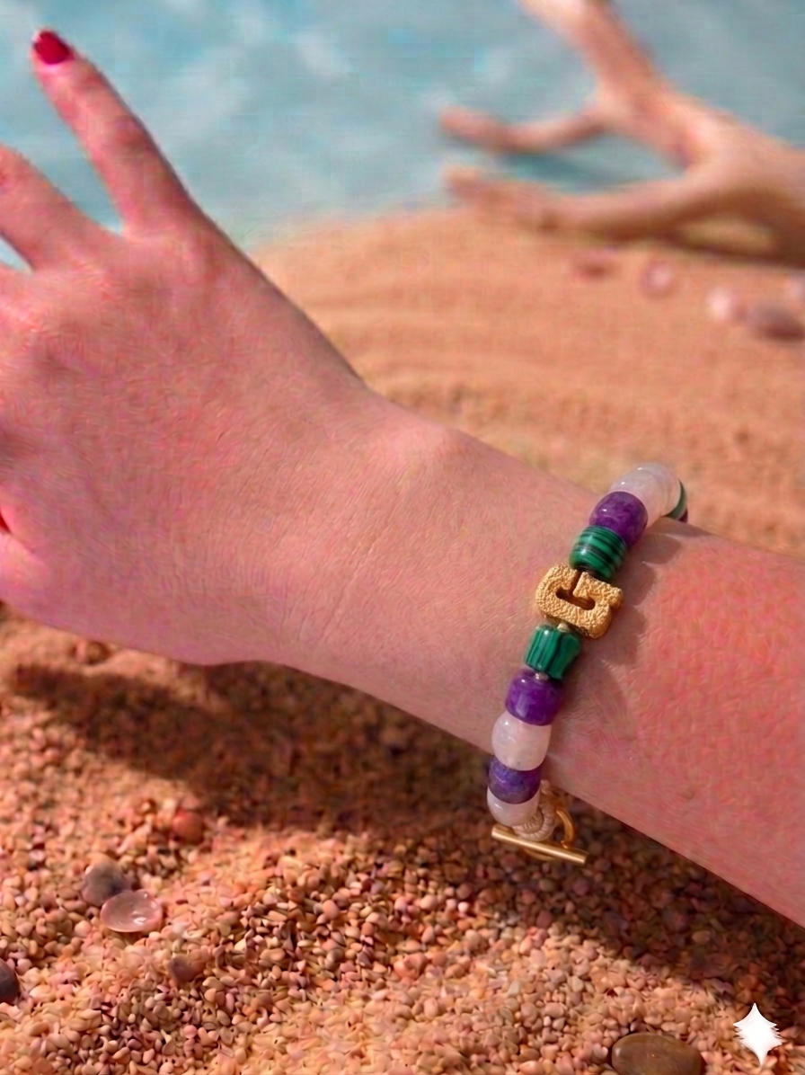 Bracciale beads colorati con iniziale