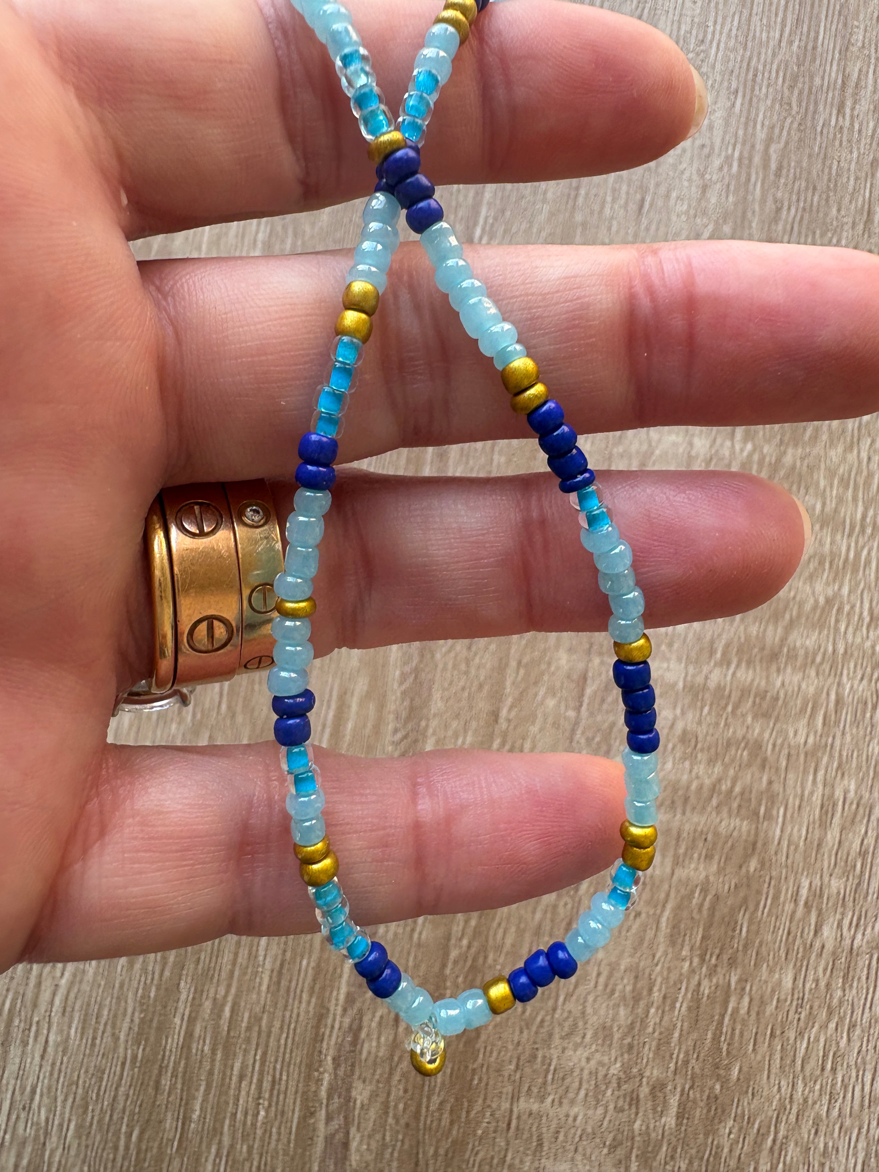 Collana di perline fatta a mano