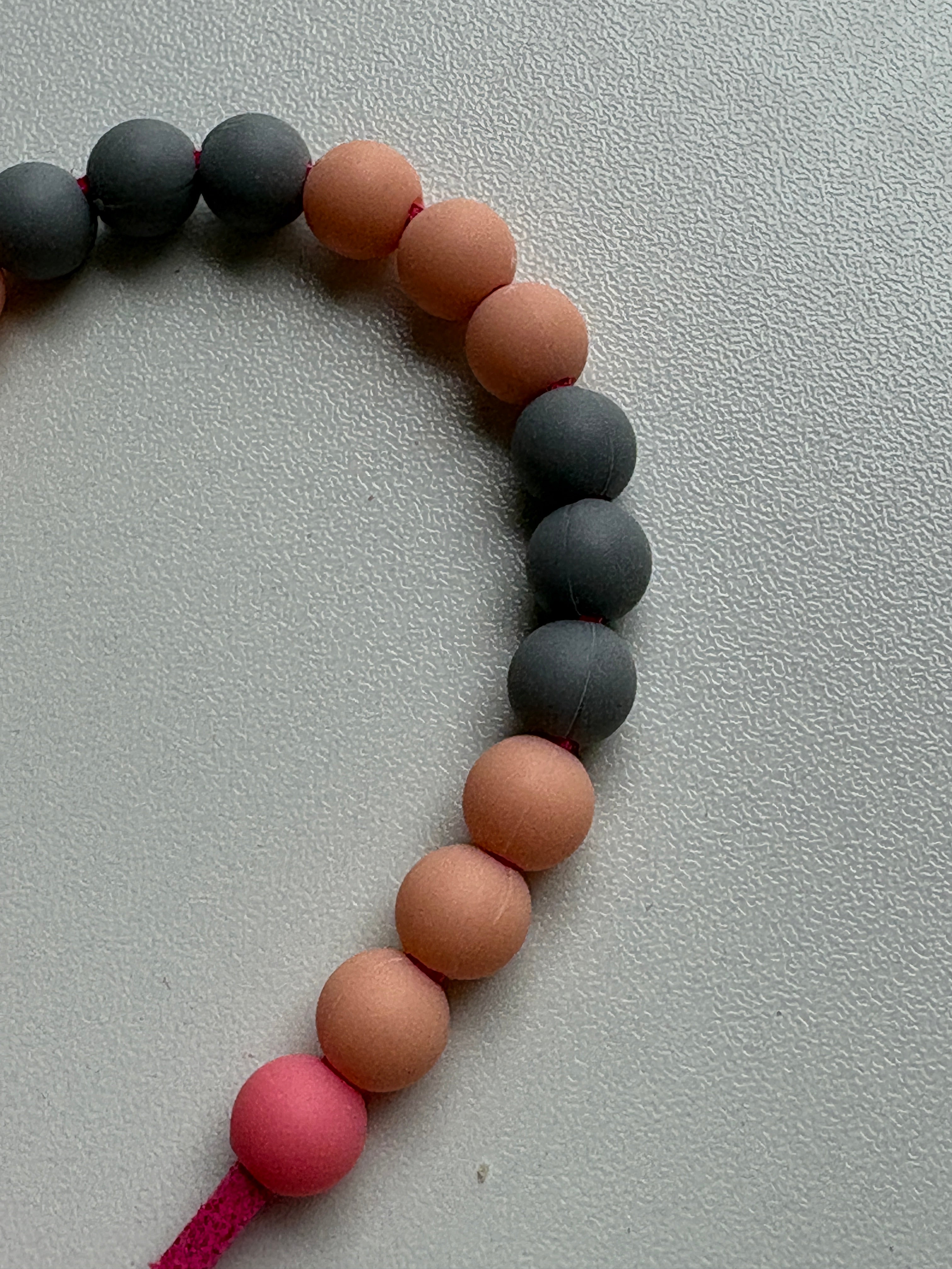 Bracciale sfere resina colorata
