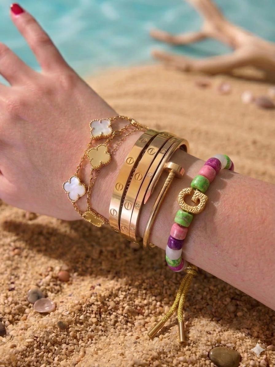 Bracciale beads colorati con iniziale