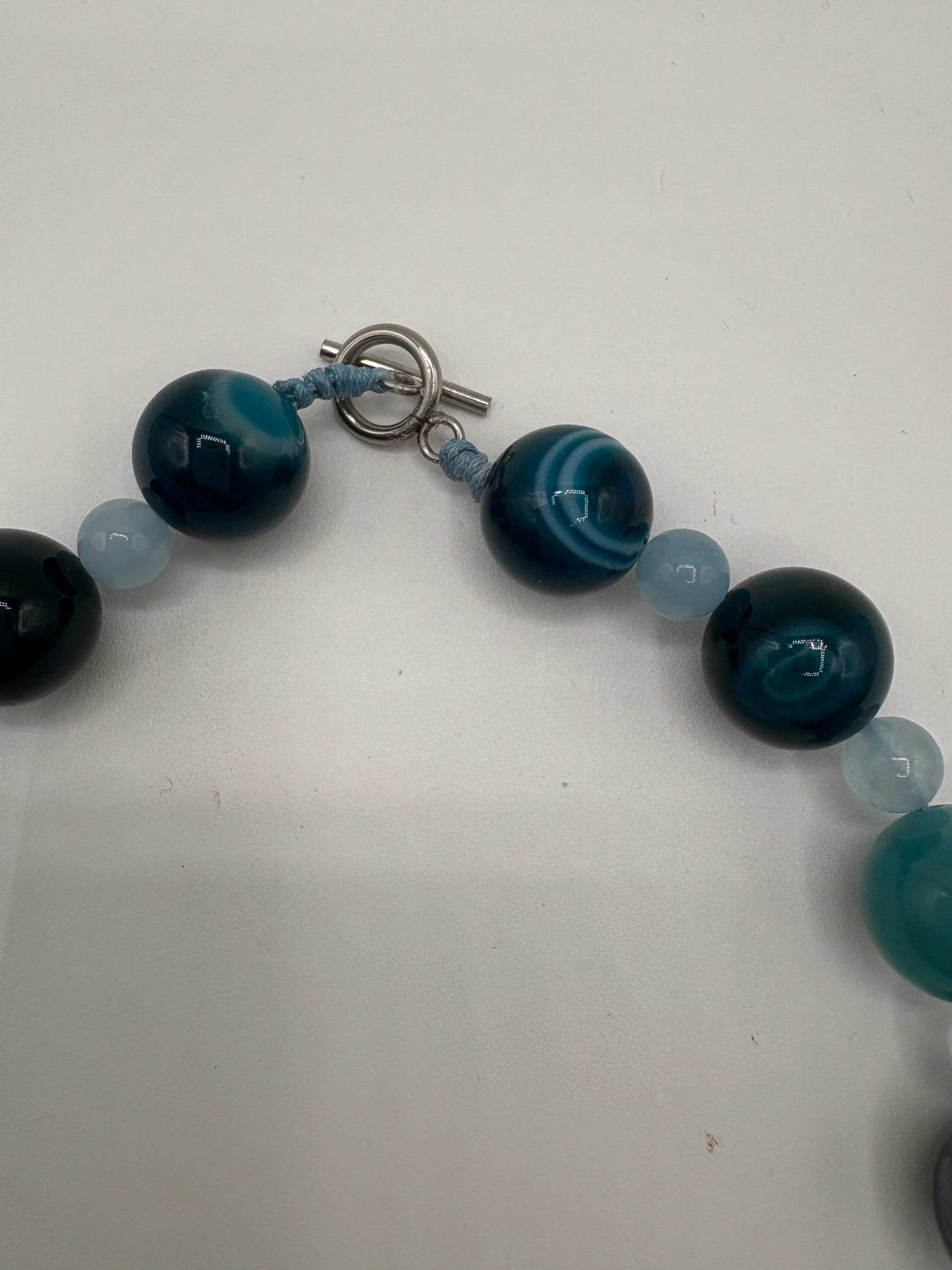 Collana maxi bowls Agata azzurra e sfere in calcedonio