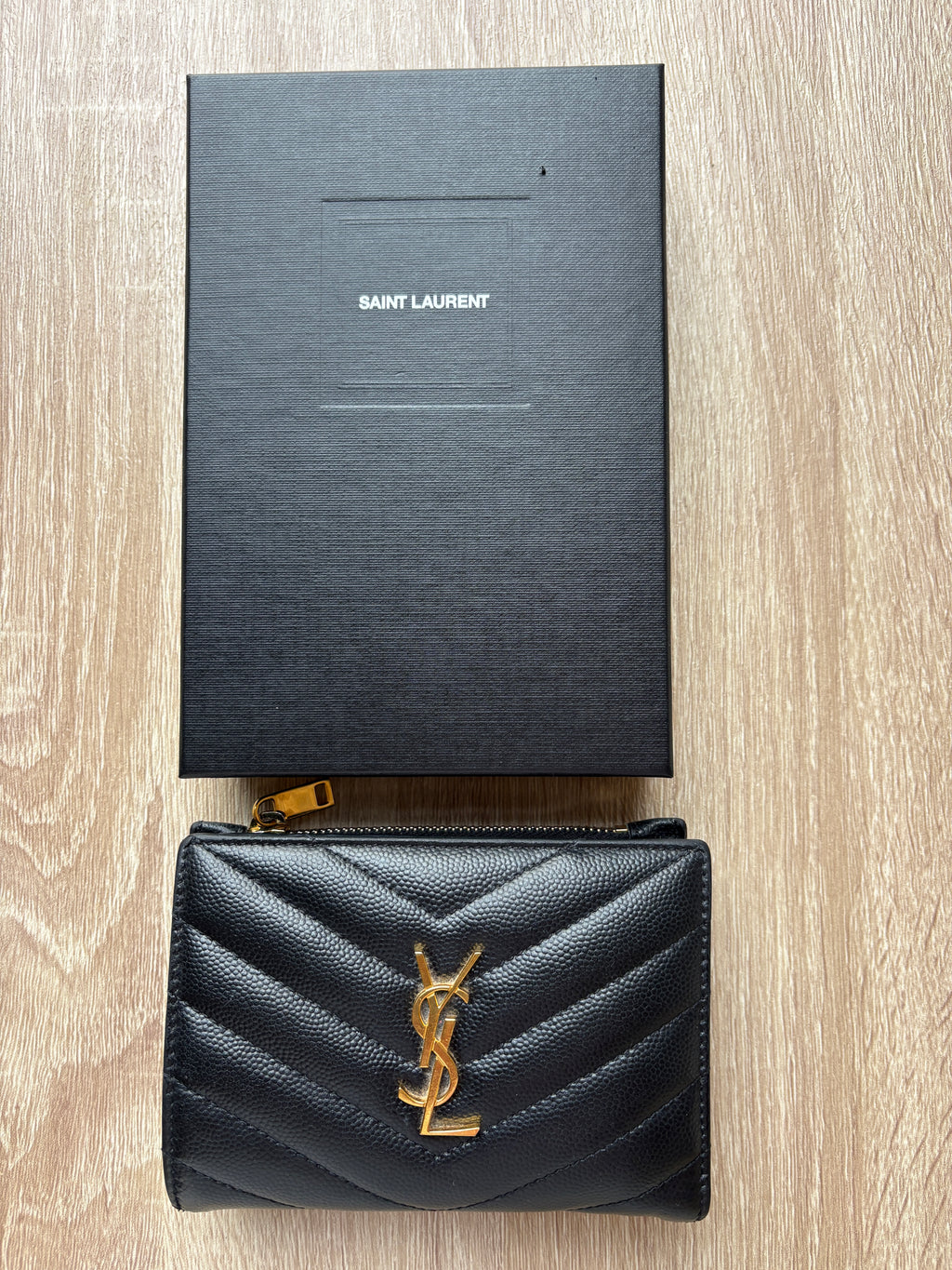 Saint Laurent portafoglio