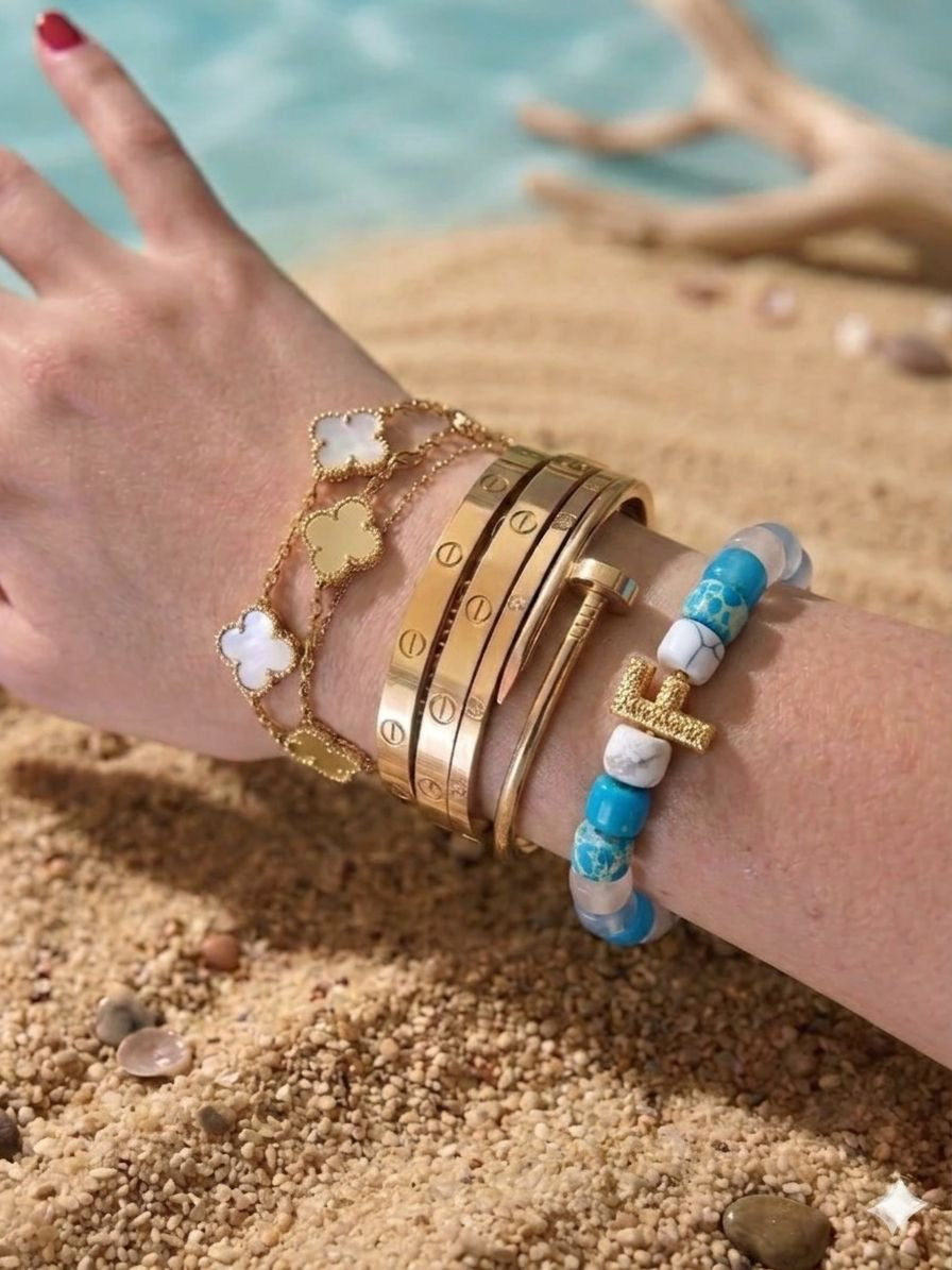 Bracciale beads colorati con iniziale