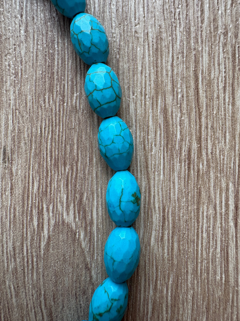 Collana oval