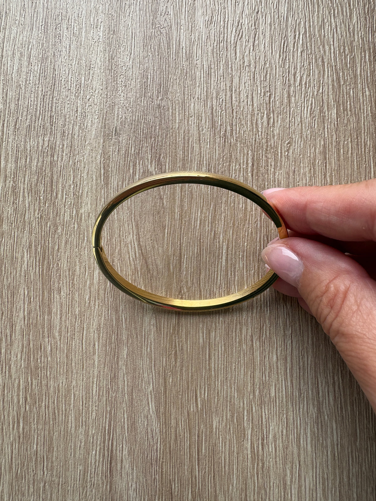 Bracciale bangle sottile