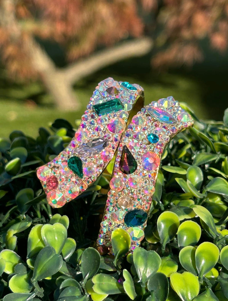 Bracciale rigido pieno di svarowsky