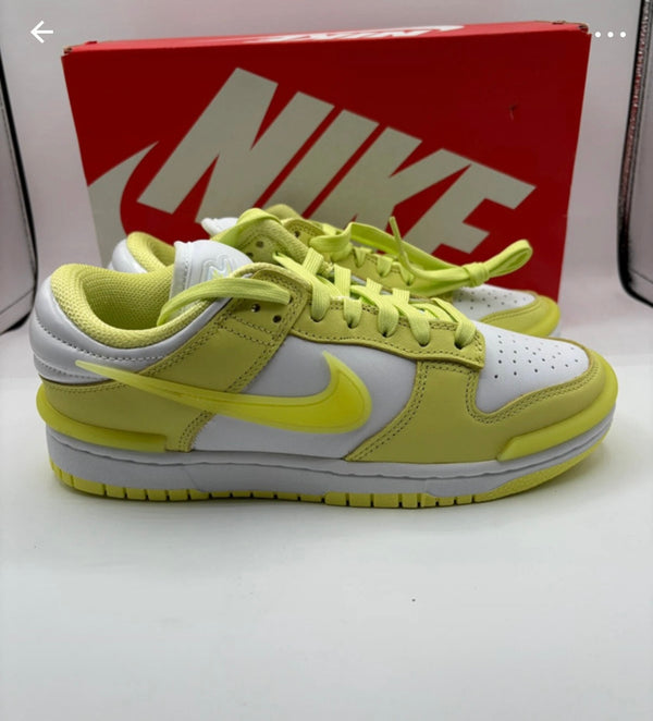 Nike dunk low twist