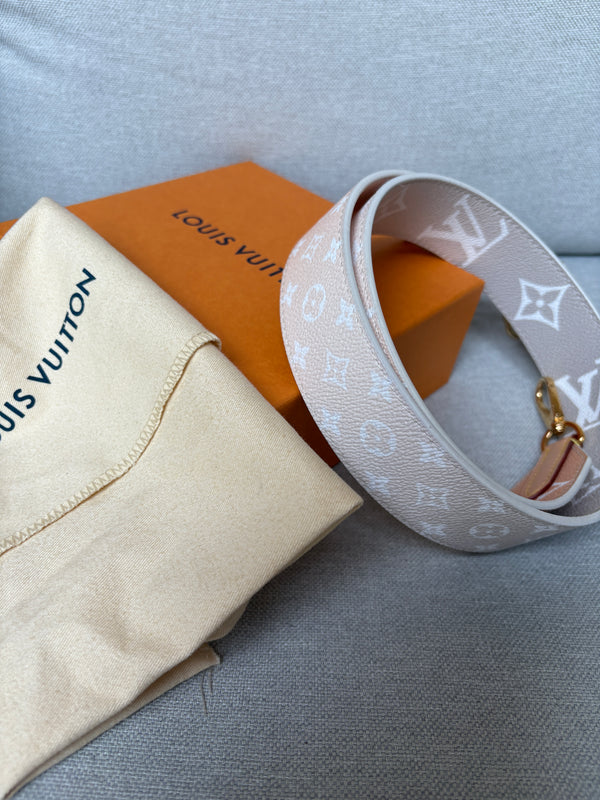 Louis Vuitton bandouliere