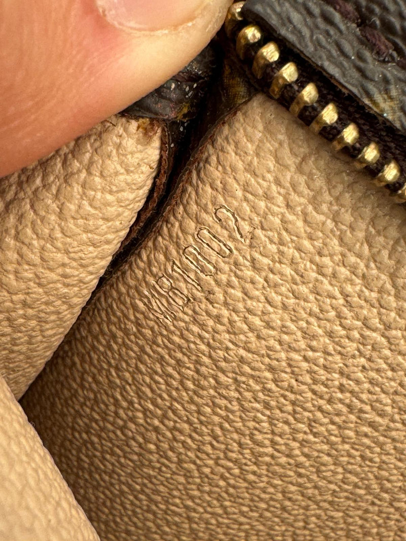 Louis Vuitton Pochette toilette