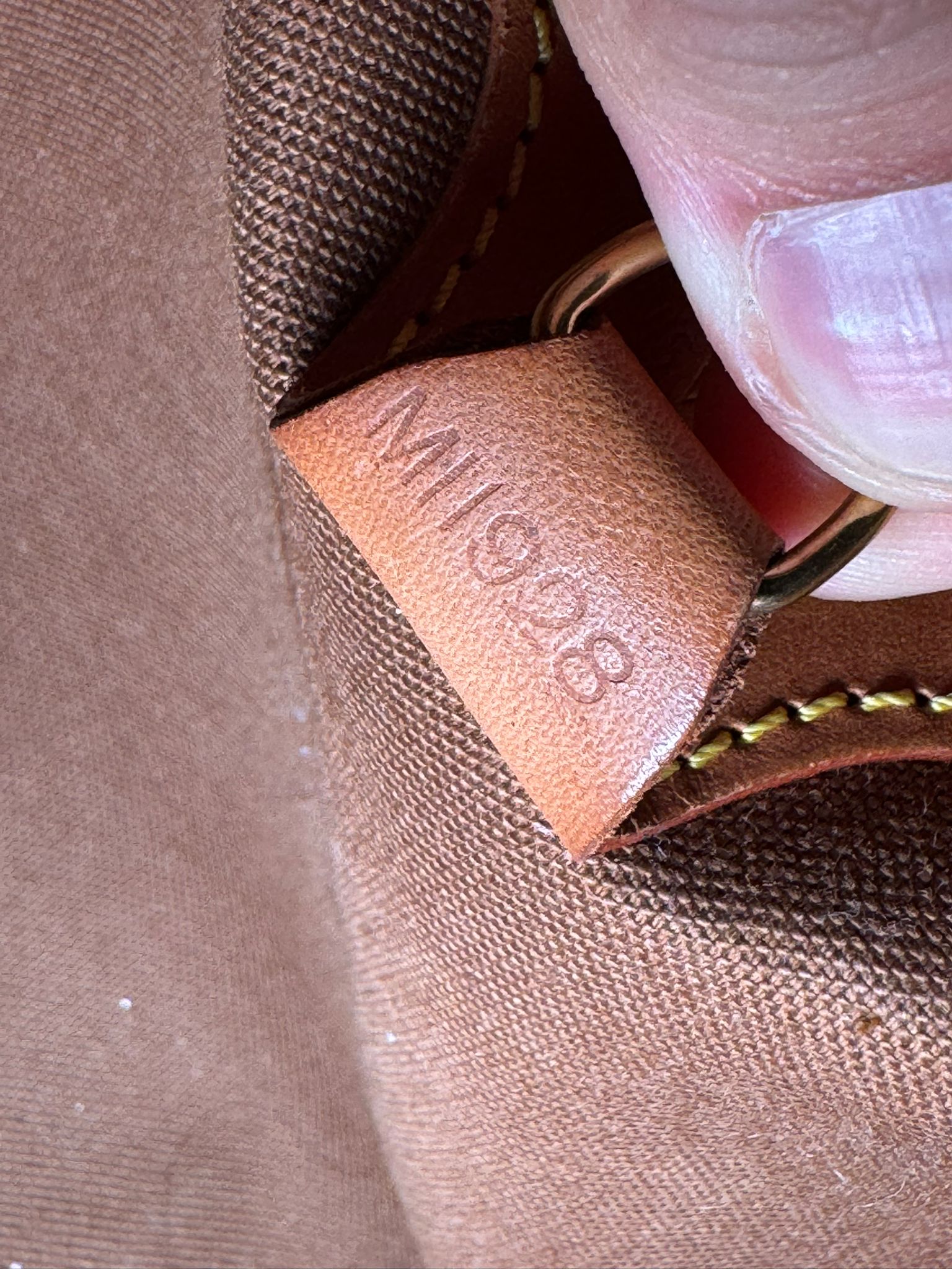 Louis Vuitton ellipse mm