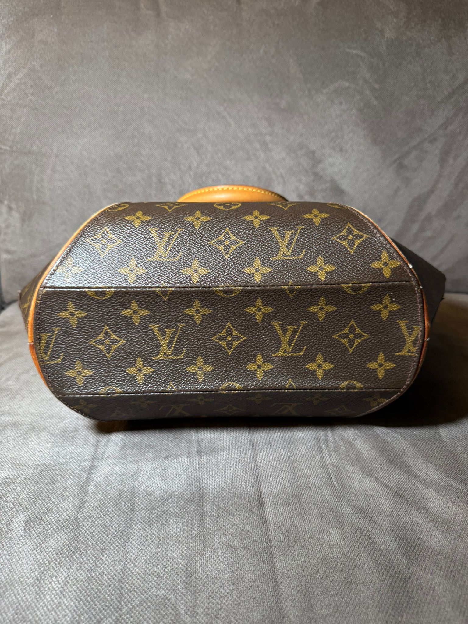 Louis Vuitton ellipse mm