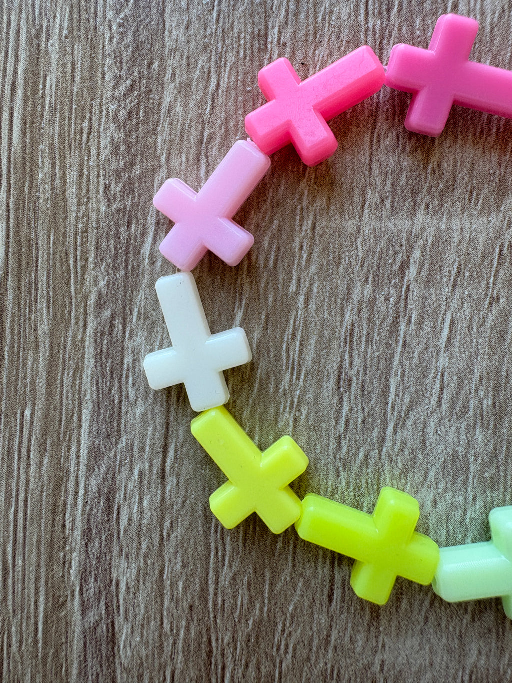 Bracciale multicolor croci
