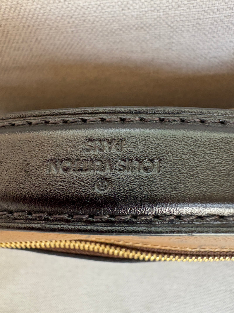 Louis Vuitton metis reverse