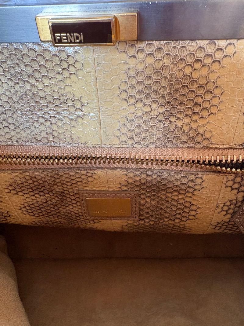 Fendi peekaboo