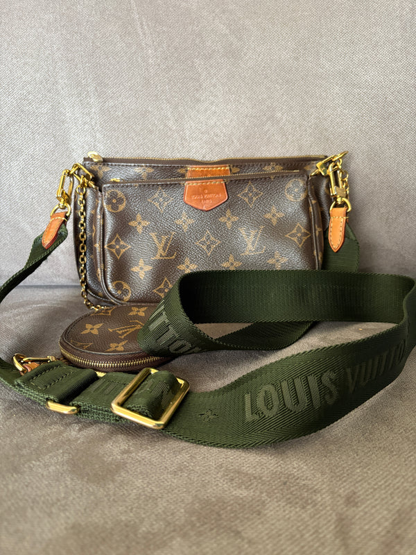 Louis Vuitton multipochette