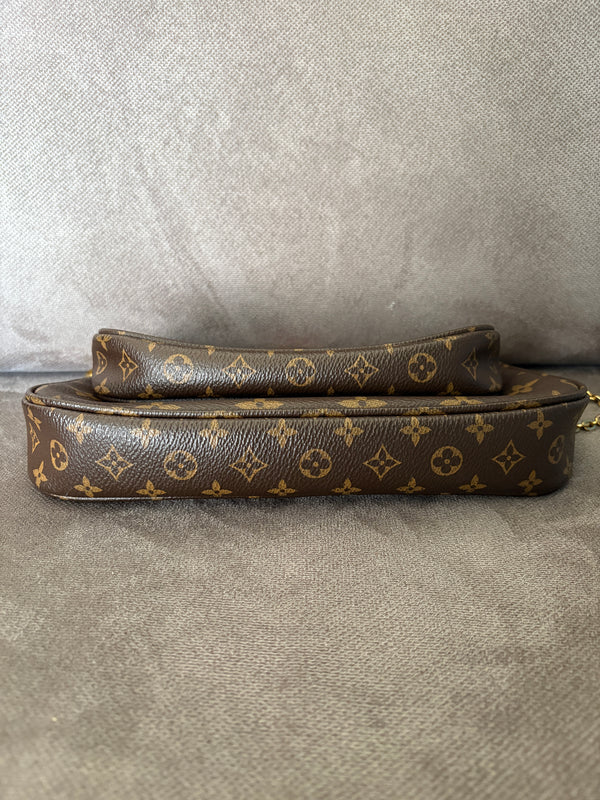Louis Vuitton multipochette