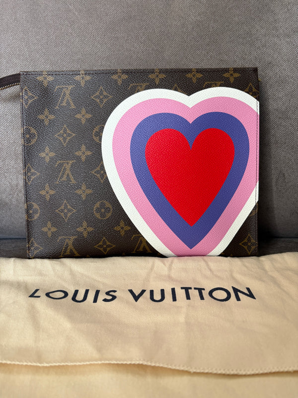 Louis Vuitton toilette game on