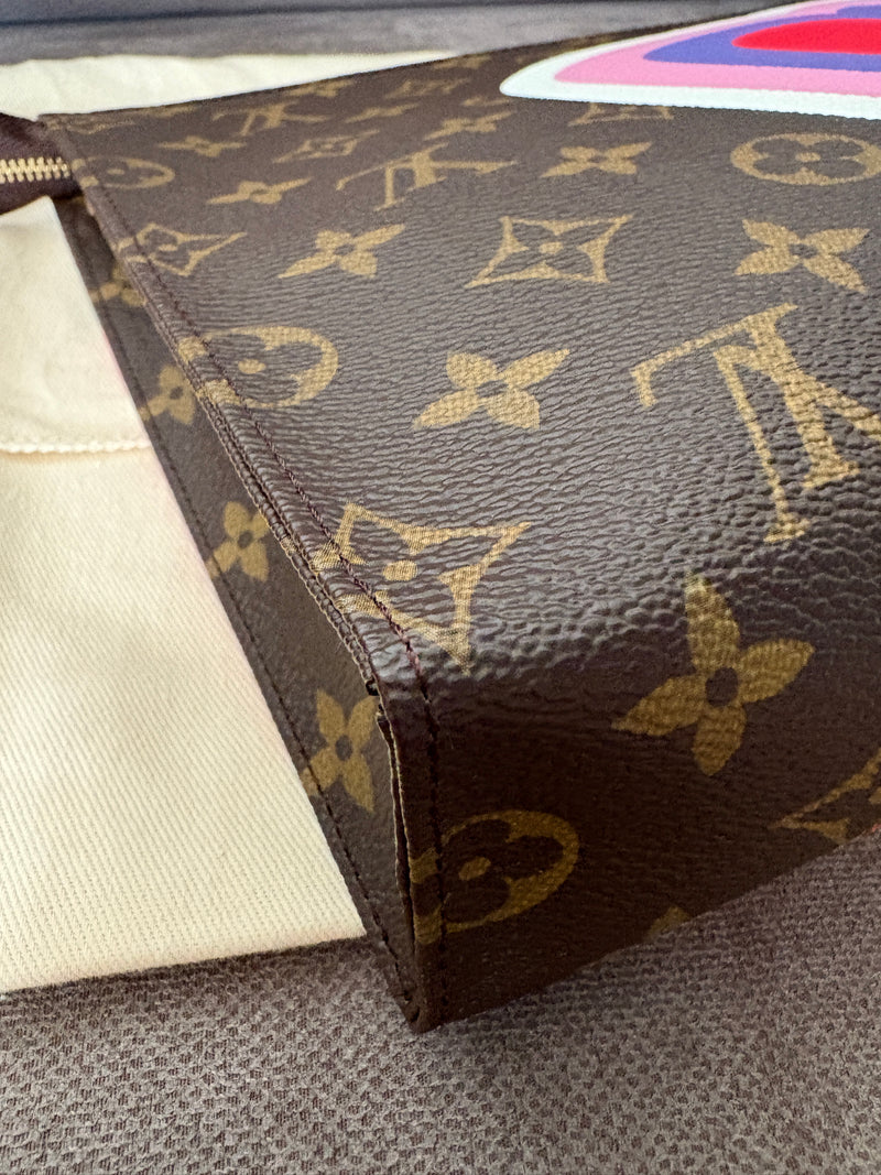 Louis Vuitton toilette game on