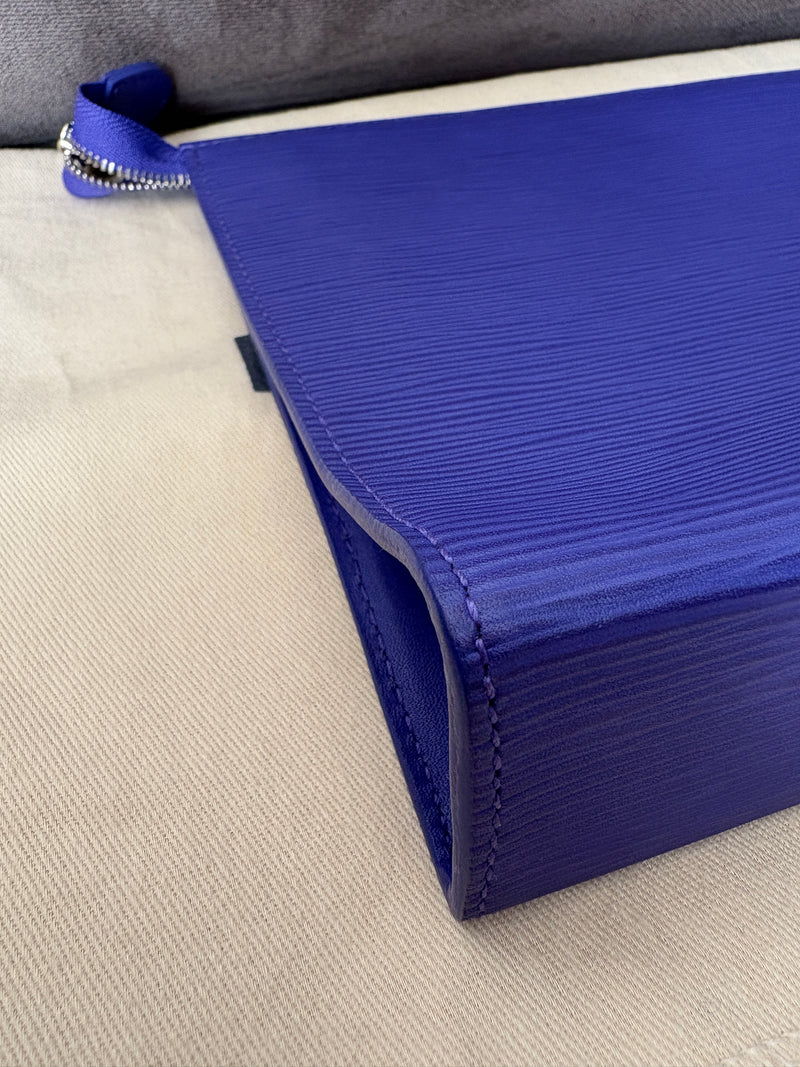 Louis Vuitton toilette