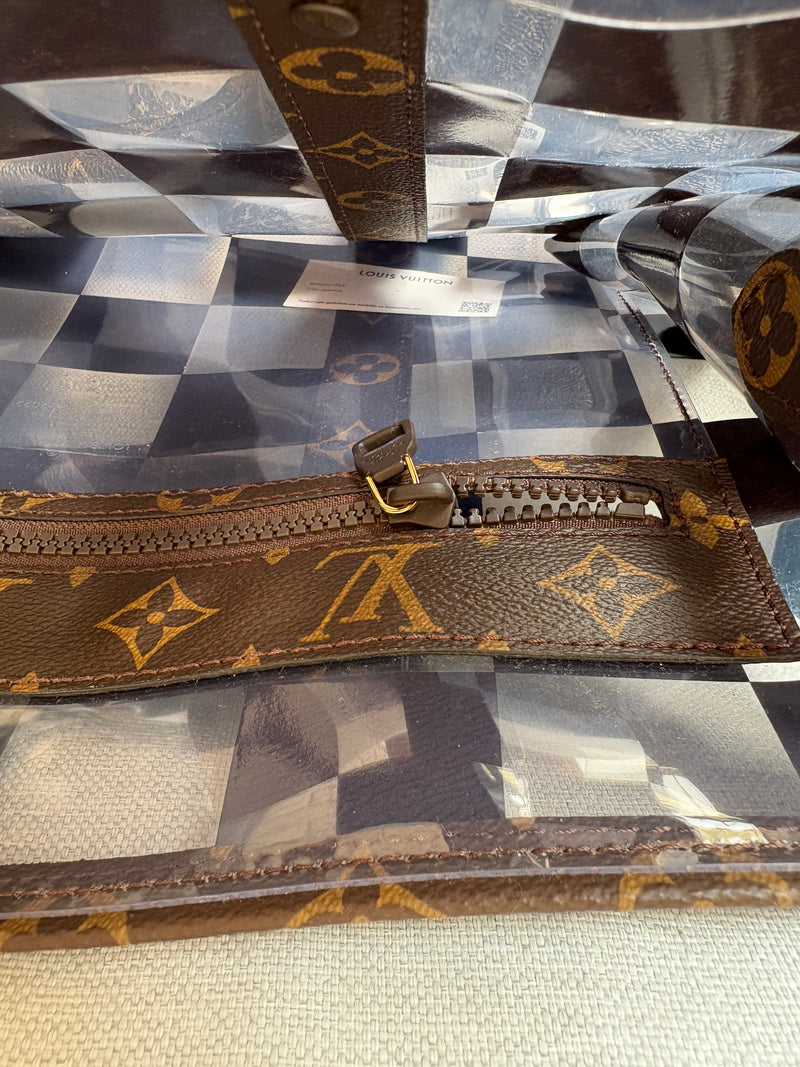 Louis Vuitton Sac plat