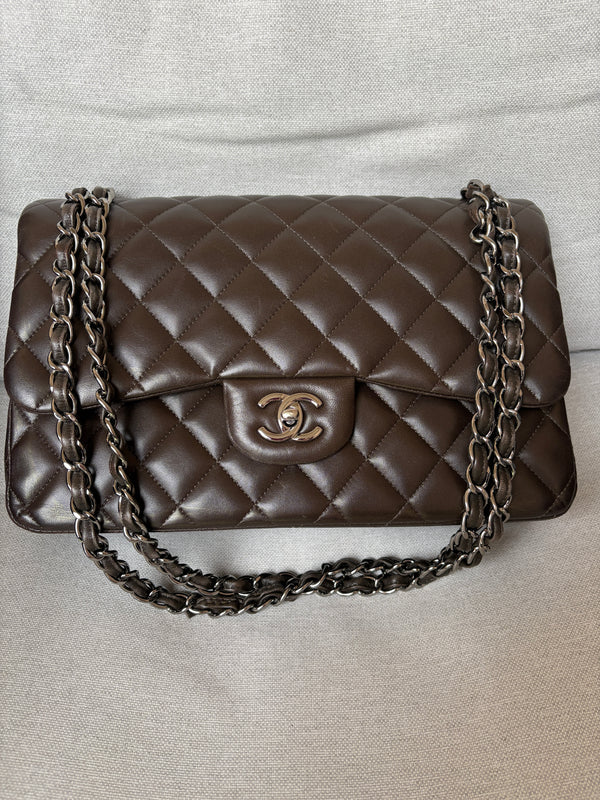 Chanel jumbo