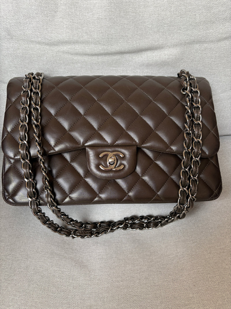 Chanel jumbo