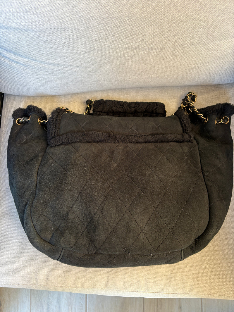 Chanel in montone nero
