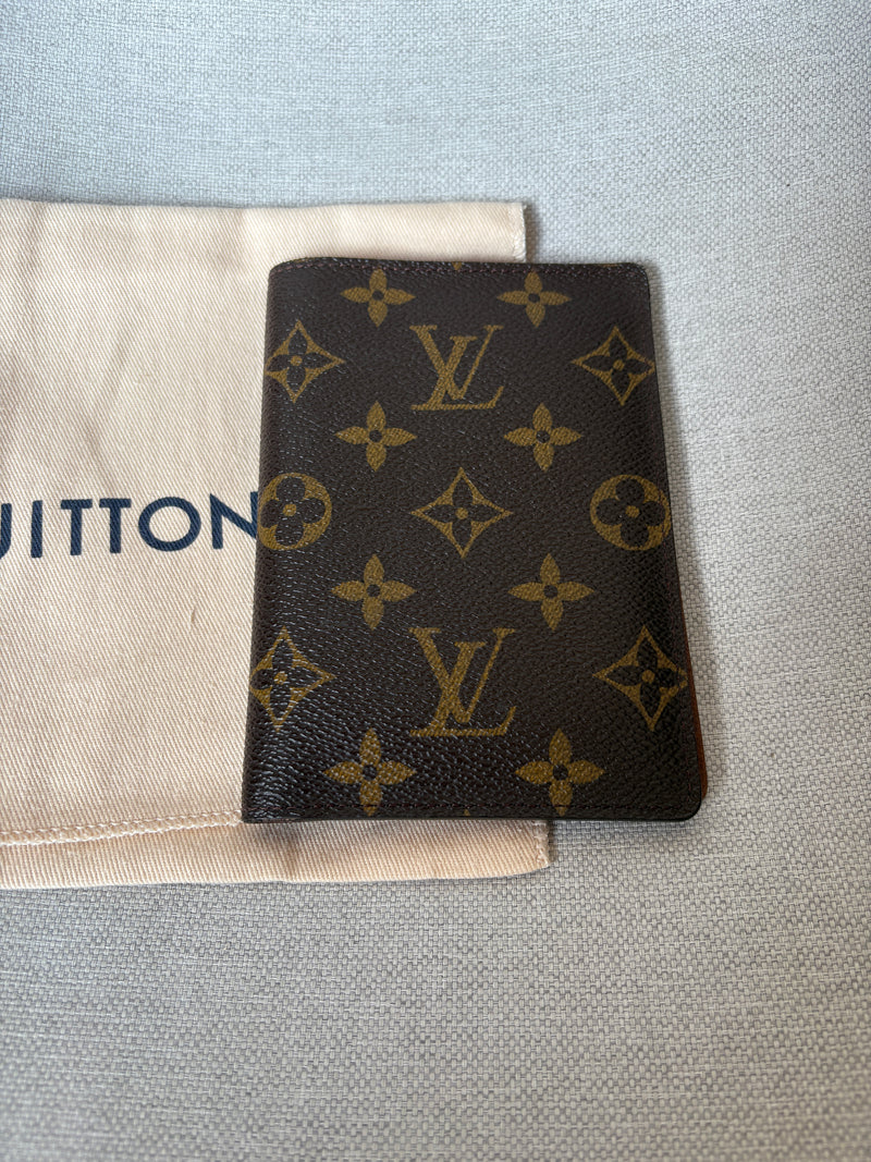 Louis Vuitton porta passaporto