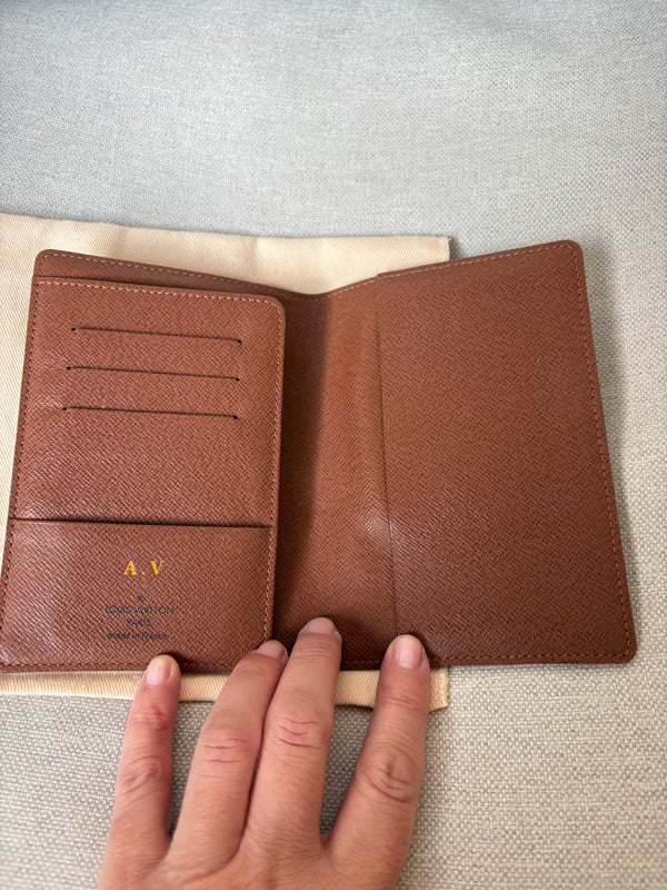 Louis Vuitton porta passaporto