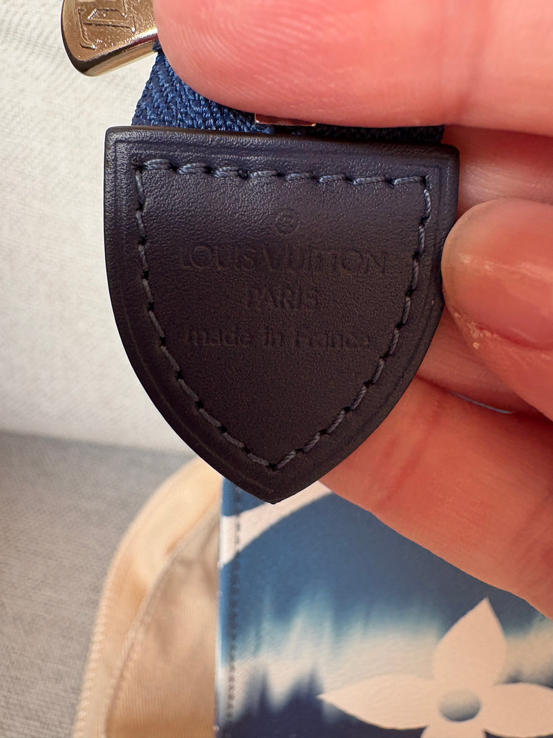 Louis Vuitton Pochette toilette 26