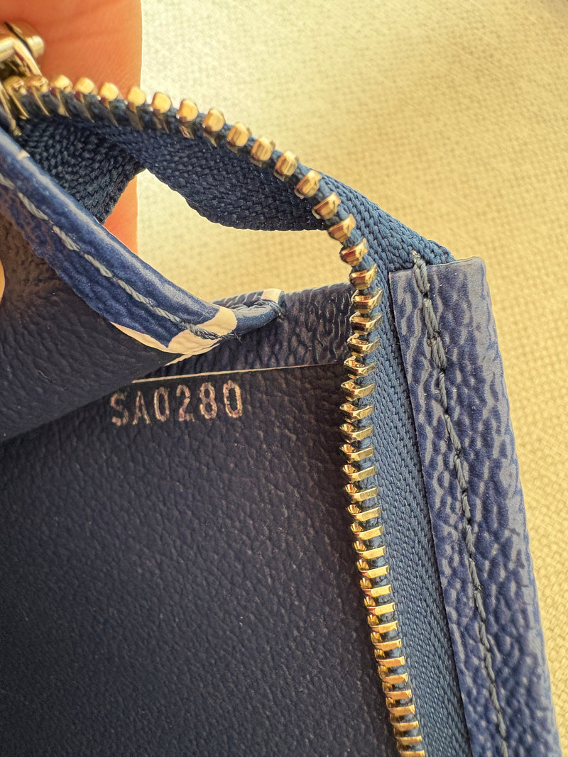 Louis Vuitton Pochette toilette 26