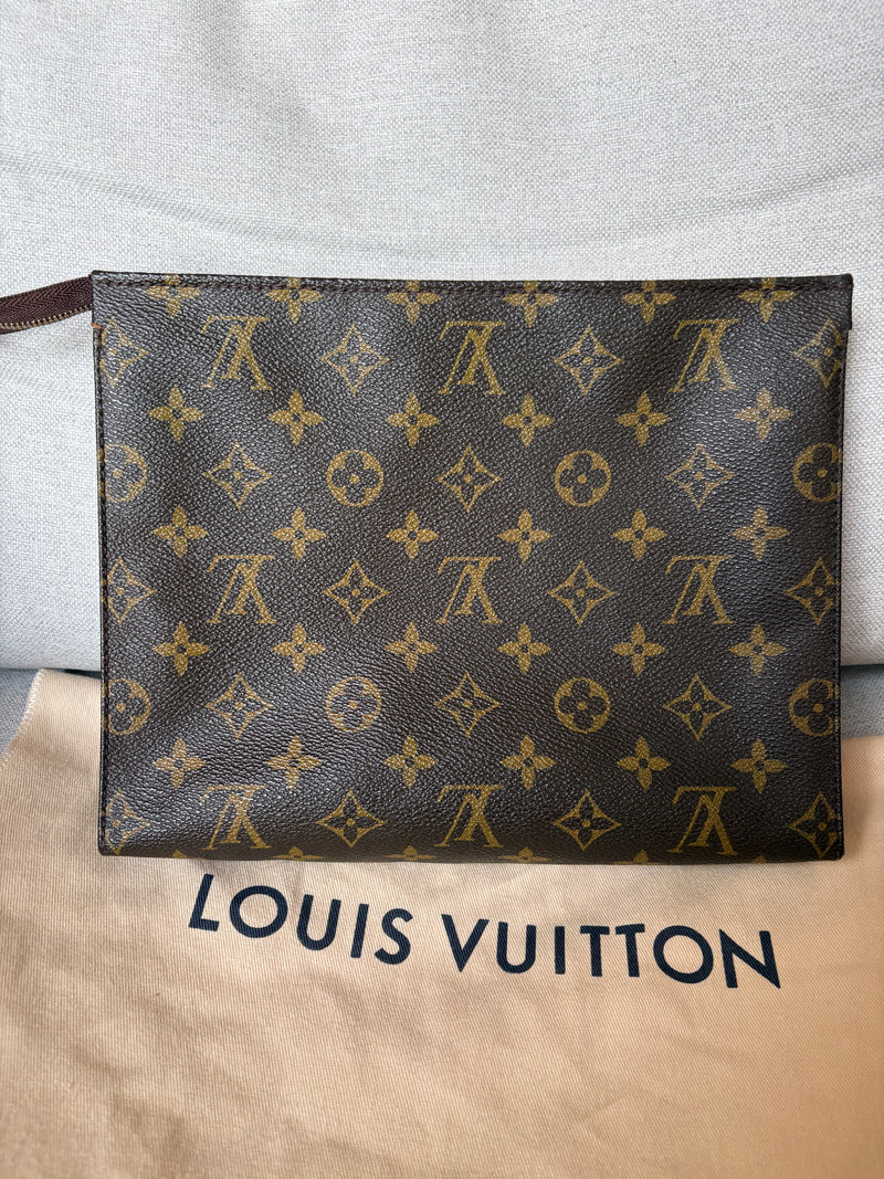 Louis Vuitton toilette 26