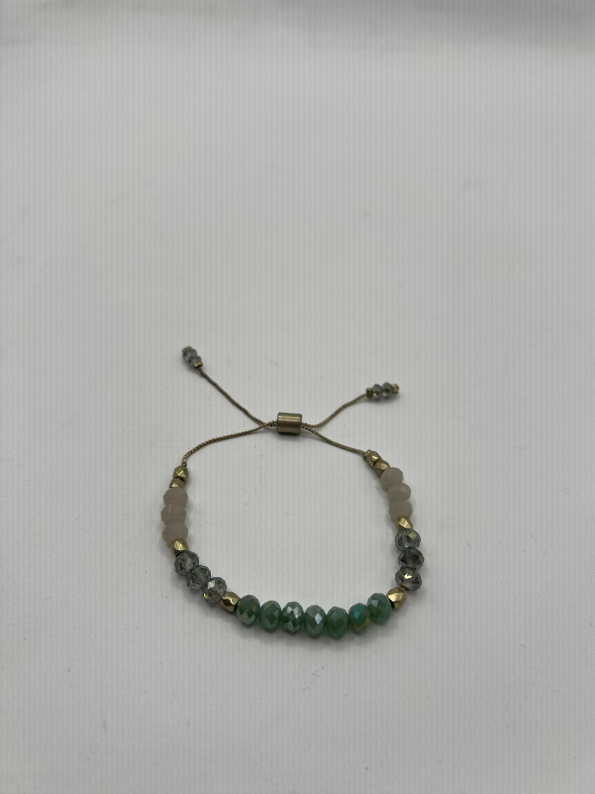 Bracciale perline verde acqua