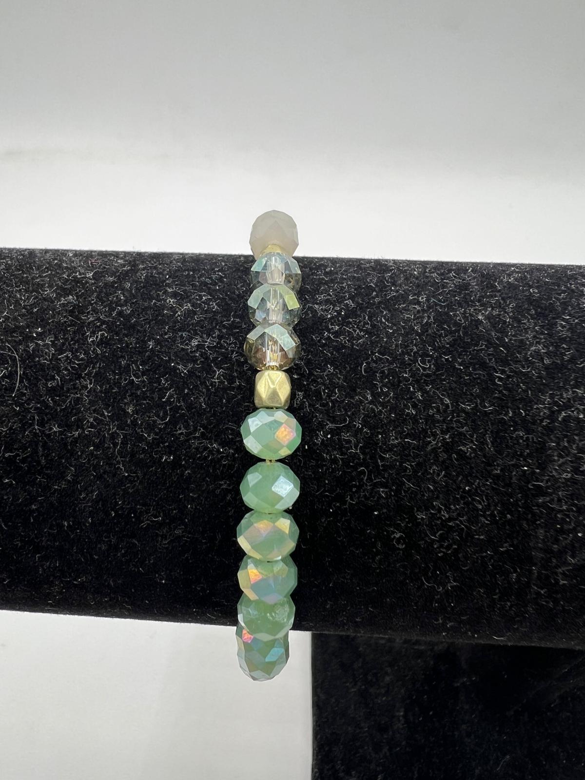 Bracciale perline verde acqua