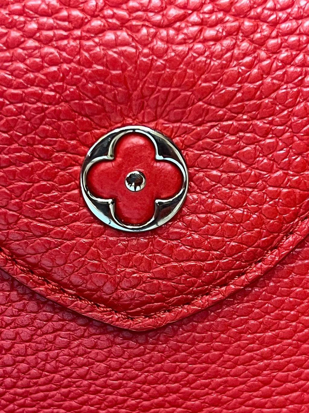 Louis Vuitton capucines mm