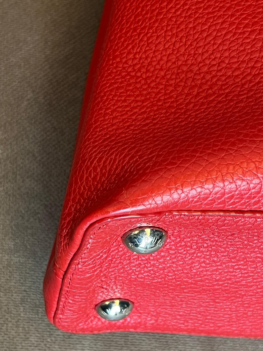 Louis Vuitton capucines mm