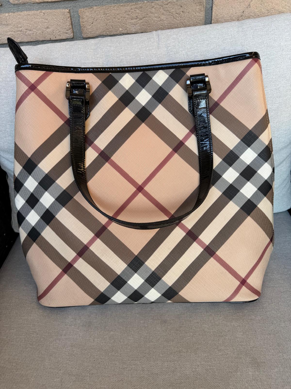 Burberry Shopping