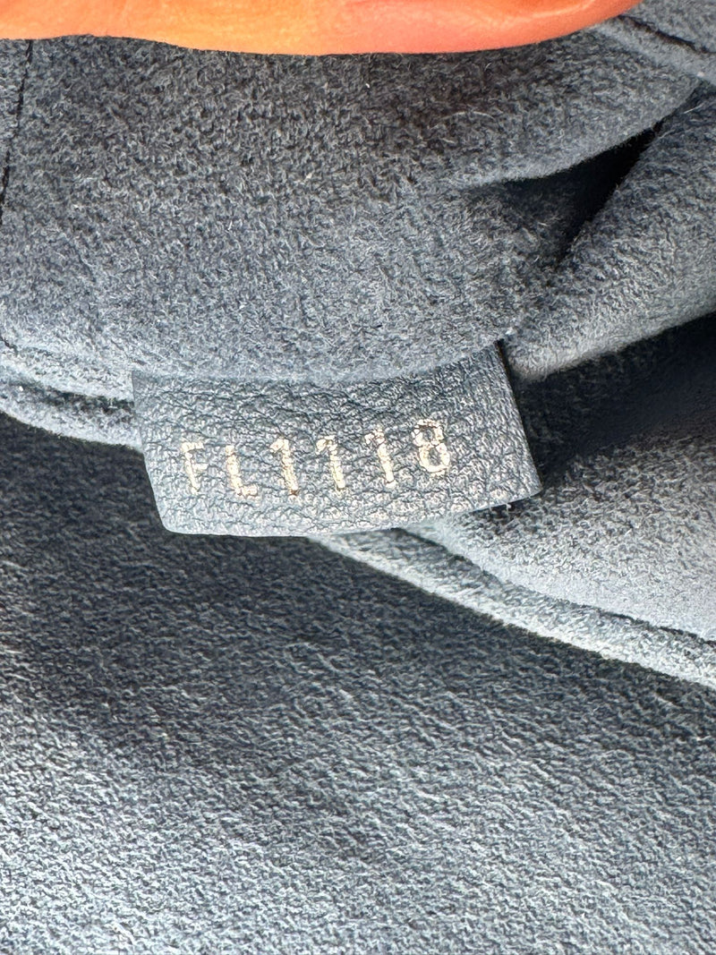 Louis Vuitton lock me