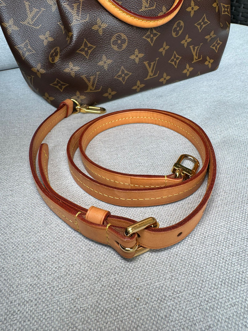 Louis Vuitton Tourenne