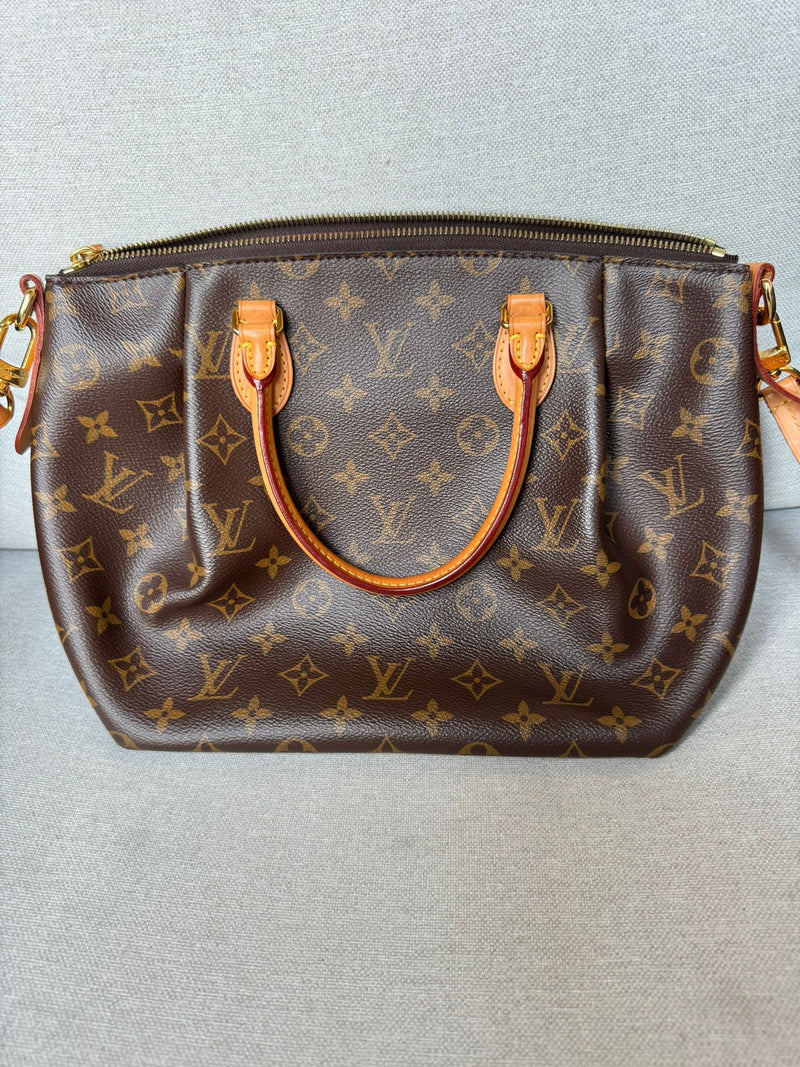 Louis Vuitton Tourenne