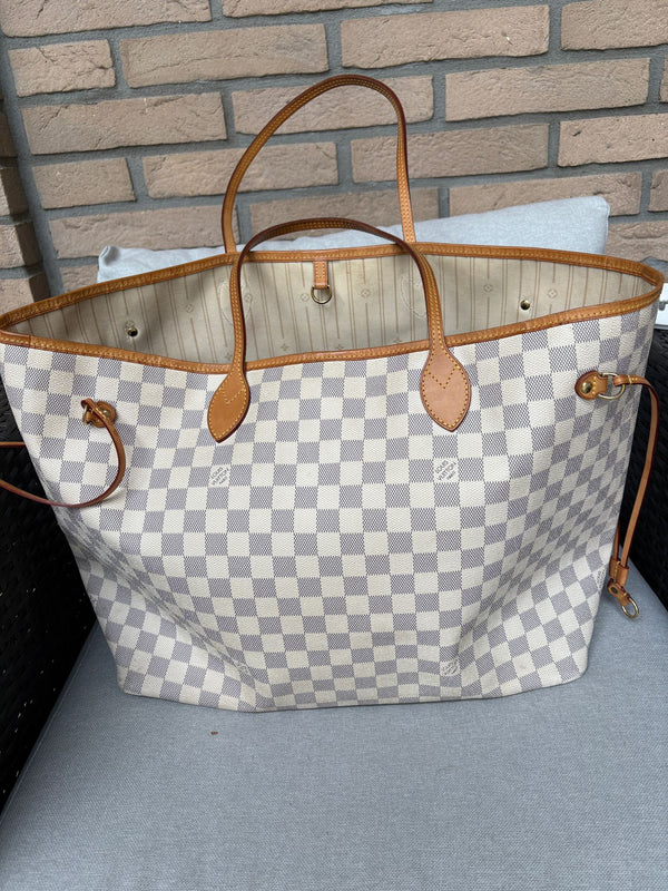 Louis Vuitton Neverfull