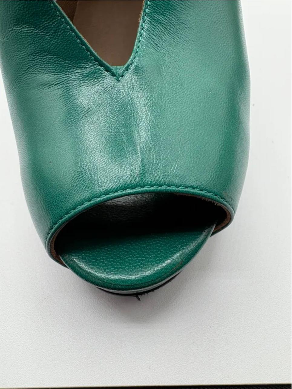 Hermès décolleté